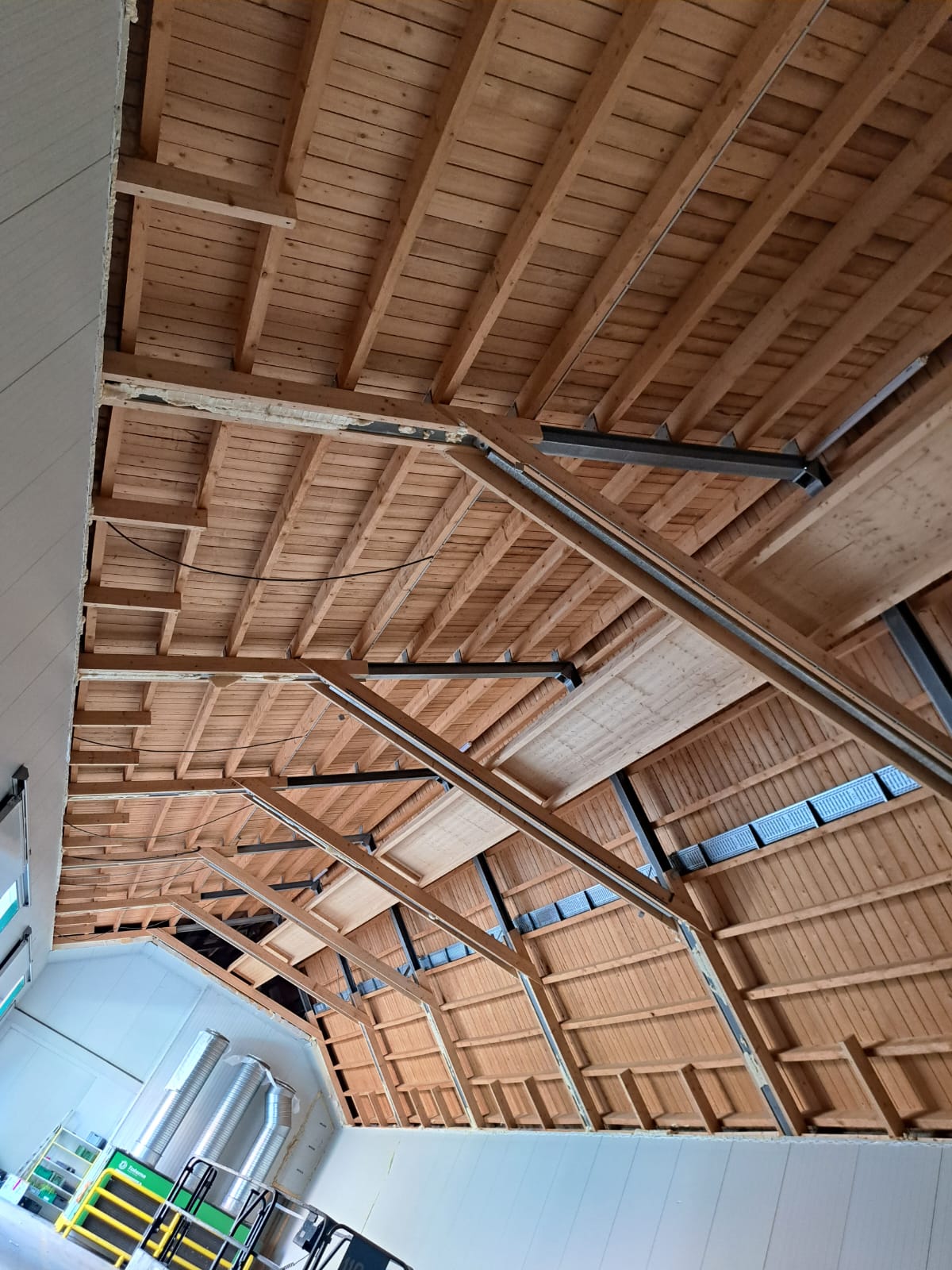Angus Bau | Dachsanierung, Hausbau, Innenisolierung im Waldviertel | Gmünd, Zwettl, Horn, Waidhofen